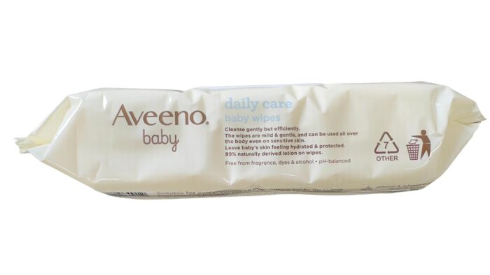 AVEENO Baby Daily Care Wipes - Cleanse Gently and Efficiently - Baby Wipes - Baby Essentials - 72 Wipes, Lid On Each Pack, Pack of 6 (432 Wipes in Total) - Image 4